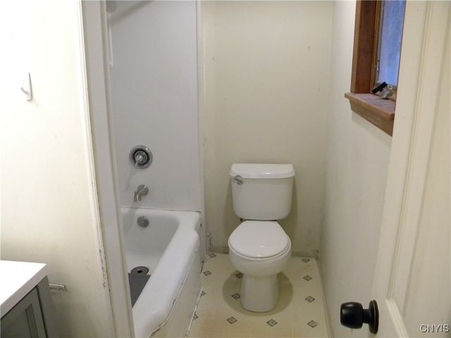 37 West Oneida Street, Lysander, NY 13027