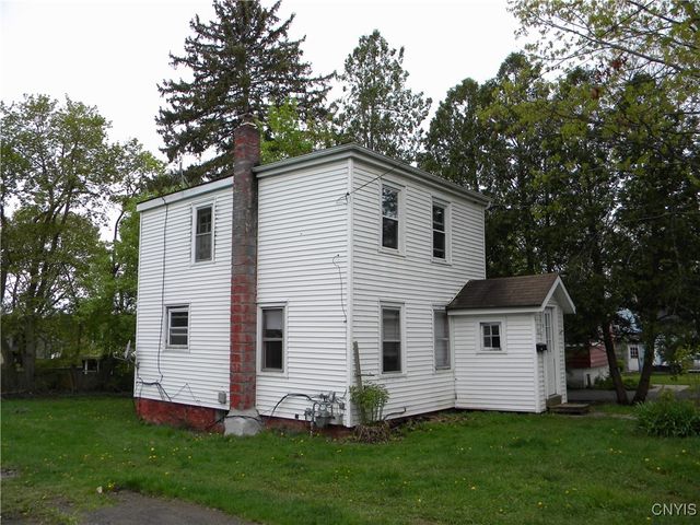 37 West Oneida Street, Lysander, NY 13027