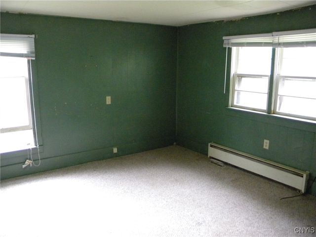 37 West Oneida Street, Lysander, NY 13027