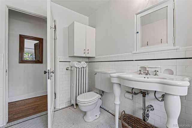 1600 Hudson Street, Denver, CO 80220
