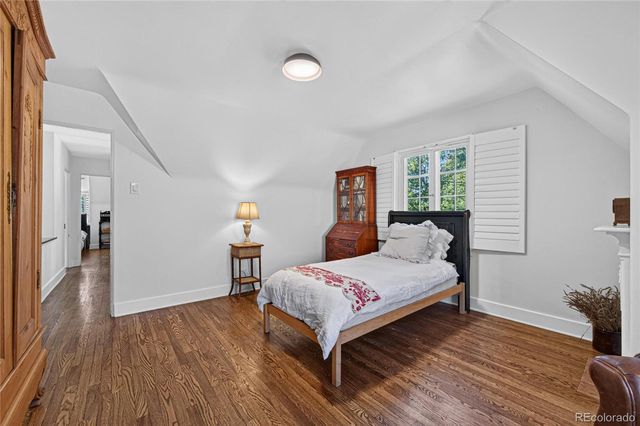 1600 Hudson Street, Denver, CO 80220