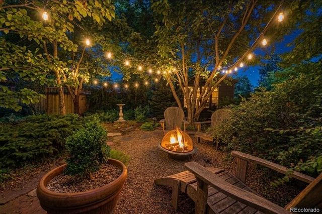1600 Hudson Street, Denver, CO 80220