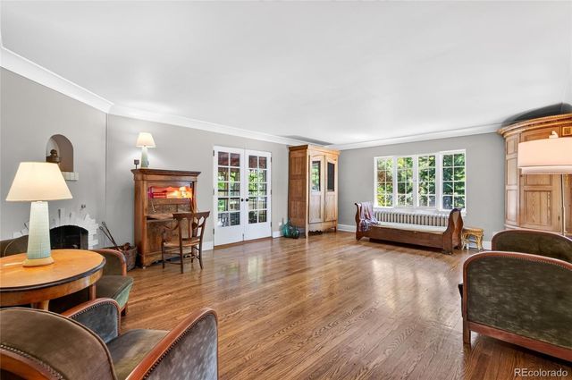 1600 Hudson Street, Denver, CO 80220