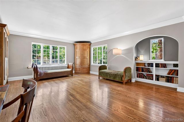 1600 Hudson Street, Denver, CO 80220