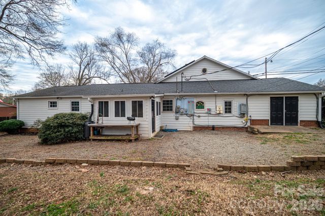 606 Huss Street, Lincolnton, NC 28092