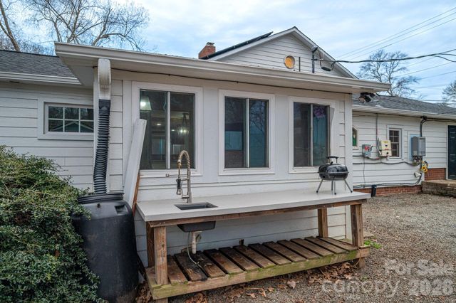 606 Huss Street, Lincolnton, NC 28092