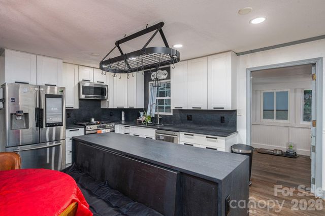 606 Huss Street, Lincolnton, NC 28092