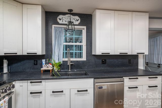 606 Huss Street, Lincolnton, NC 28092