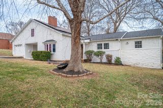 606 Huss Street, Lincolnton, NC 28092