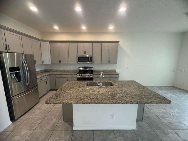 998 GRAND HILLTOP, Apopka, FL 32703