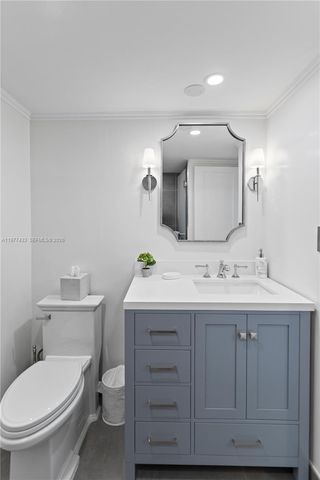 5700 Collins Ave 3A, Miami Beach, FL 33140