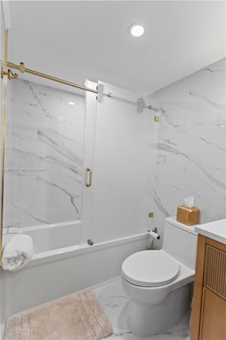 5700 Collins Ave 3A, Miami Beach, FL 33140