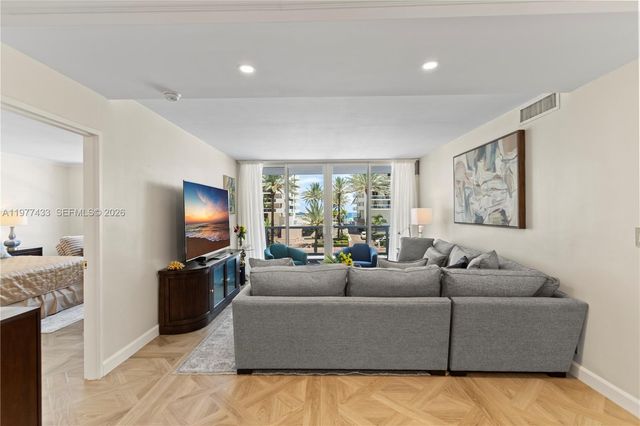 5700 Collins Ave 3A, Miami Beach, FL 33140