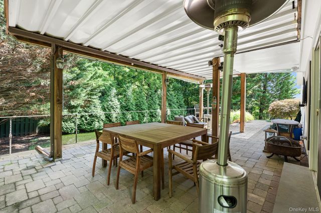 3 Douglas Drive, Pleasantville, NY 10570