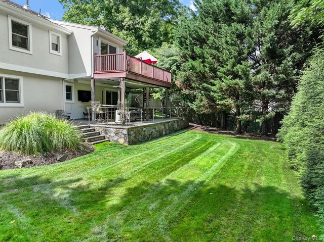 3 Douglas Drive, Pleasantville, NY 10570
