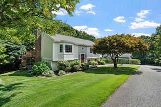 3 Douglas Drive, Pleasantville, NY 10570