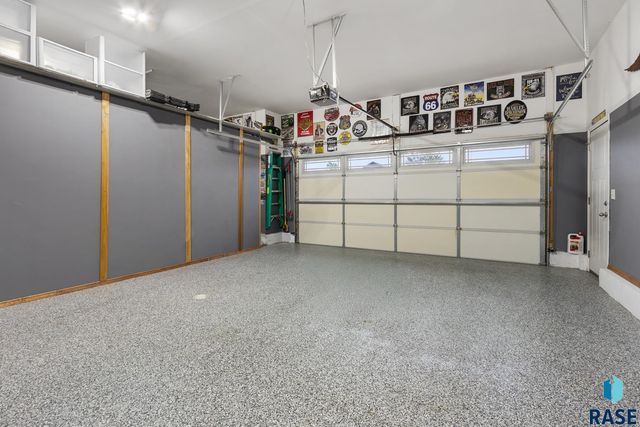 3633 E Brewster St Street, Sioux Falls, SD 57108