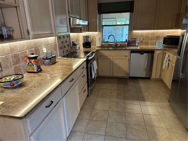 2114 Gershwin Lane, Corpus Christi, TX 78414