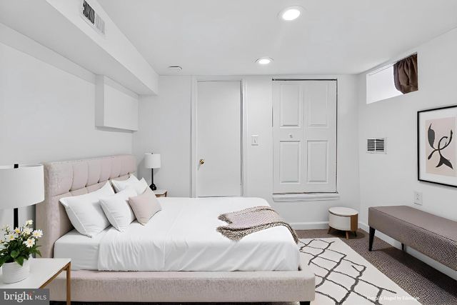 1600 JACKSON ST, Baltimore, MD 21230