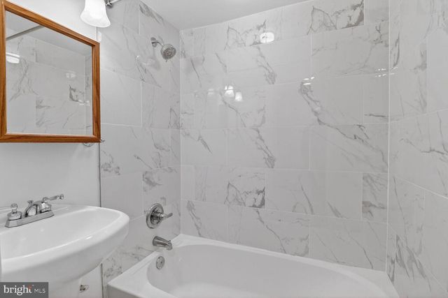 1600 JACKSON ST, Baltimore, MD 21230