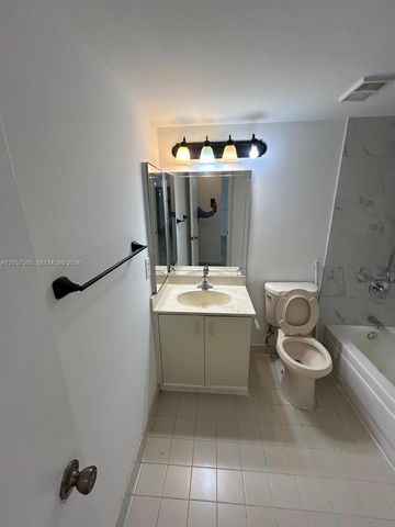 8851 Wiles Rd 208, Coral Springs, FL 33067