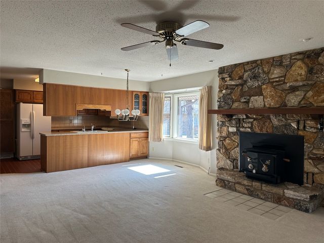 1223 Rush Ridge Road, Jefferson, IA 50129