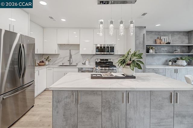 2016 Pine Knoll 2, Walnut Creek, CA 94595