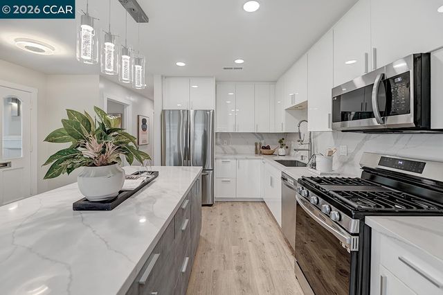 2016 Pine Knoll 2, Walnut Creek, CA 94595