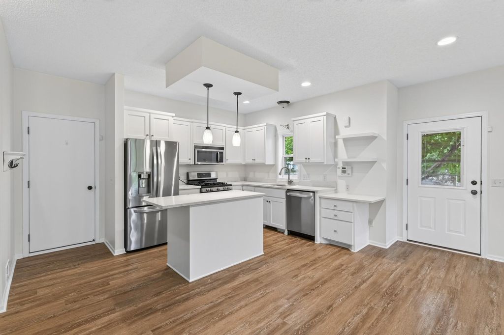 1548 Legacy Parkway E, Maplewood, MN 55109 — photo 5