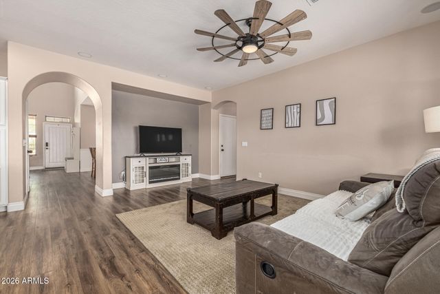 18533 W PASEO Way, Goodyear, AZ 85338