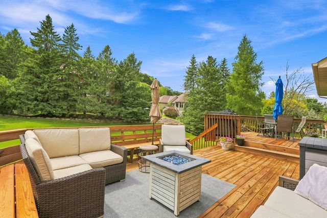 14335 48th Avenue N, Plymouth, MN 55446