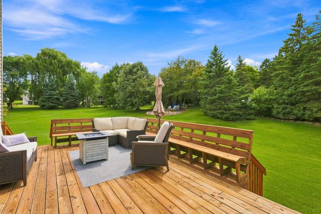 14335 48th Avenue N, Plymouth, MN 55446