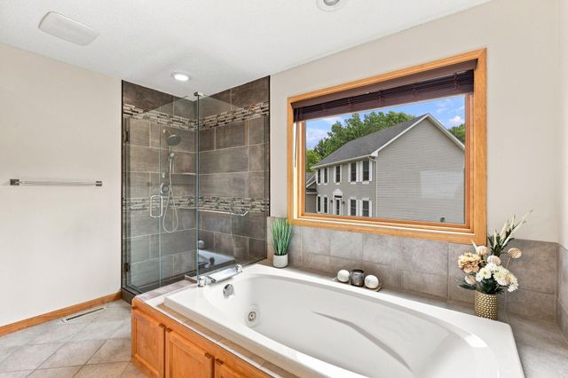 14335 48th Avenue N, Plymouth, MN 55446