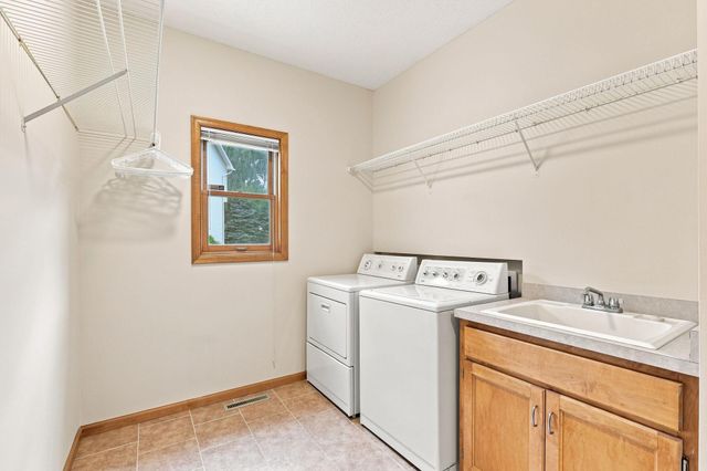 14335 48th Avenue N, Plymouth, MN 55446