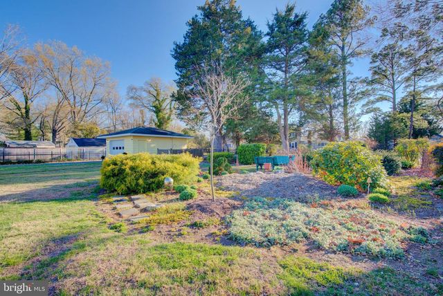 946 BRYANT AVE, Colonial Beach, VA 22443