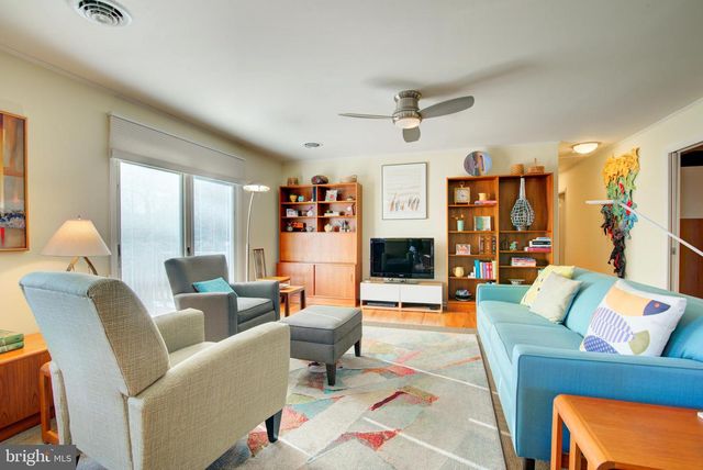 946 BRYANT AVE, Colonial Beach, VA 22443