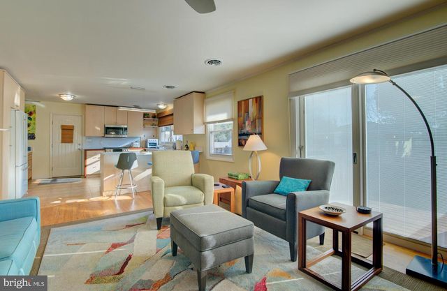 946 BRYANT AVE, Colonial Beach, VA 22443