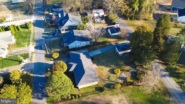 946 BRYANT AVE, Colonial Beach, VA 22443