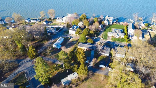 946 BRYANT AVE, Colonial Beach, VA 22443