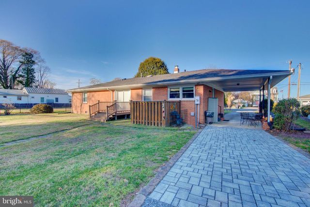 946 BRYANT AVE, Colonial Beach, VA 22443