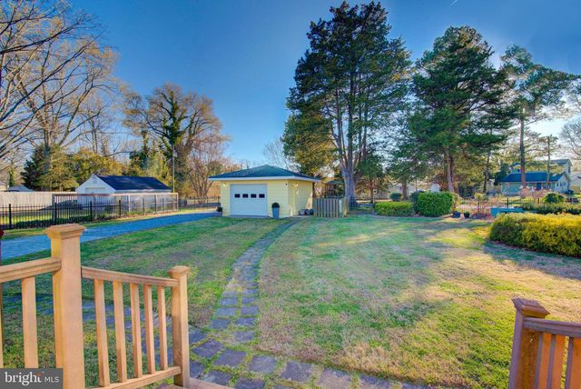 946 BRYANT AVE, Colonial Beach, VA 22443