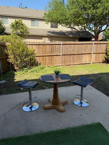 4240 Towne Lake Court, Irving, TX 75061