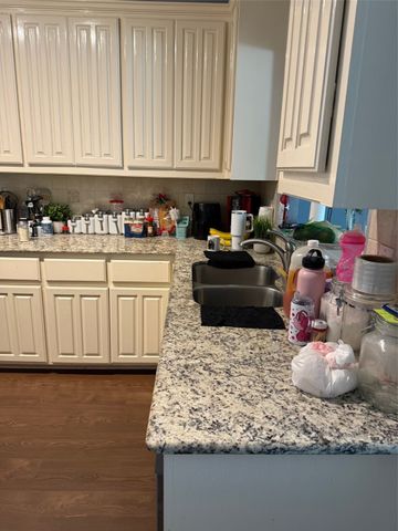 4240 Towne Lake Court, Irving, TX 75061