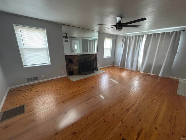 201 S Beiger Street, Mishawaka, IN 46544