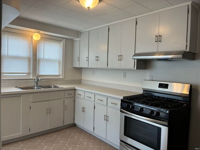 201 S Beiger Street, Mishawaka, IN 46544