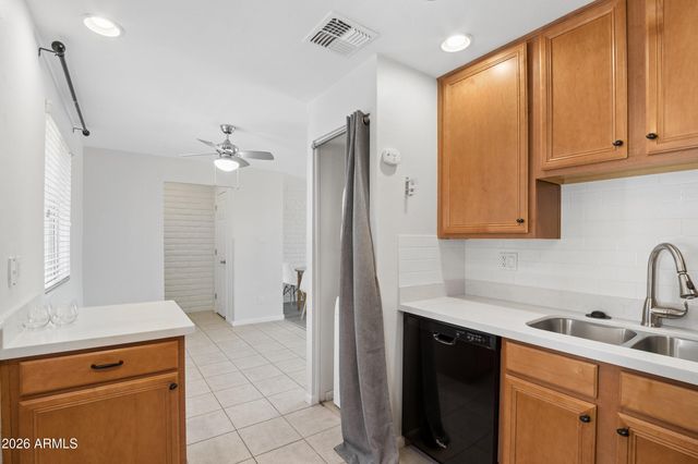4354 N 82nd Street 138, Scottsdale, AZ 85251