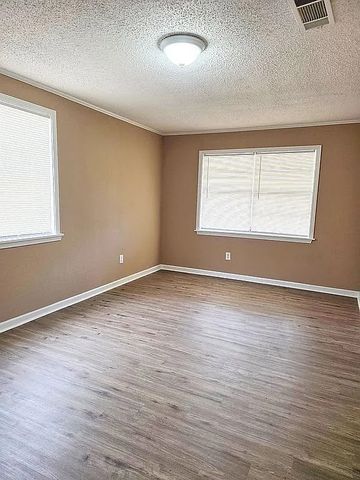 1301 Meadowview Drive, Bossier City, LA 71111