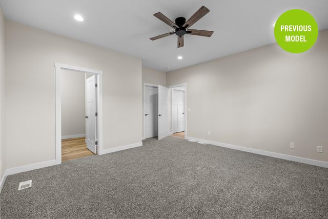 2405 15th St NW, Minot, ND 58703