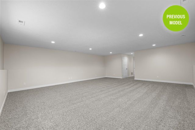 2405 15th St NW, Minot, ND 58703