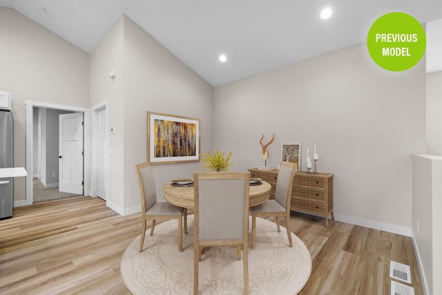 2405 15th St NW, Minot, ND 58703